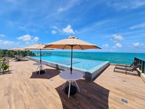 Açores Praia de Tamandaré - À Beira-Mar