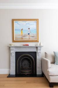 Egerton Gardens IX by onefinestay