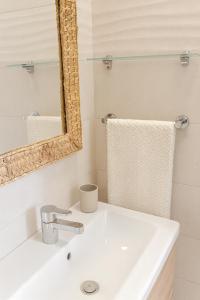 Belvedere Rooms con Piscina - Soggiorni Le Grotte