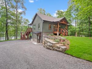 No Deadlines - Lake Fun For Families And Friends!