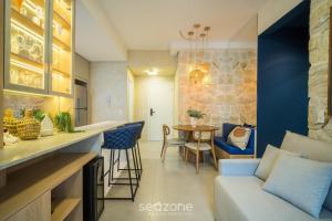 Apto c churrasq. e varanda a 220m do Mar RTY0216