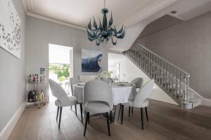 Radipole Road V by onefinestay