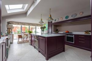 Rigault Road by onefinestay