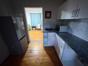 Lizlet Property - Mazisi Kunene