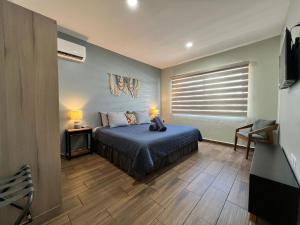 Promo! 2BR-Pool-Views-King Bed-Walk 2 Beach-5 Star Area