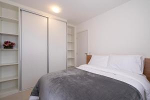 AP17- Apartamento Luxo Prox. Metrô CGH SP EXPO