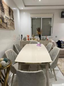 Appart à Marrakech,spacieux, calme et propre