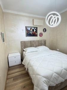 Luxury Apartment 2 near Square 21