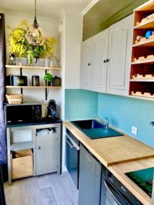 Studio tout équipé face au port