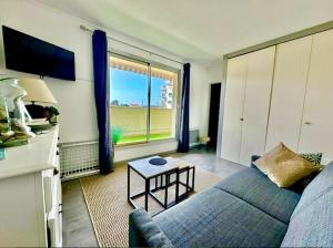 Studio tout équipé face au port