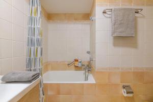 Two steps from Acropolis