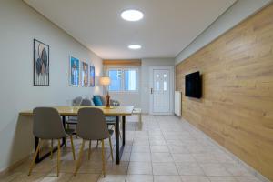 Two steps from Acropolis