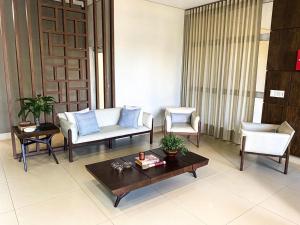 Apartamento 3 Quartos Varanda 2garagem Centro Foz
