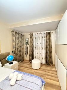 Luxury Apartment 6 near Square 21