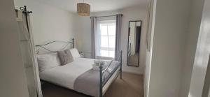 Have it all.....City, Golf, Beaches & Countryside.