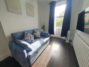 Bright & Stylish Central London Apartment - 2 mins from Elephant & Castle Tube station!