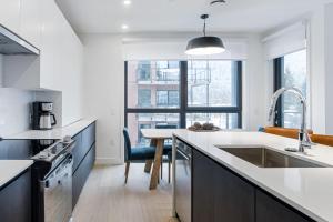 Alpine Living - Modern 2 Bedroom Condo