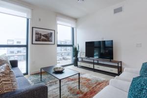 Alpine Living - Modern 2 Bedroom Condo