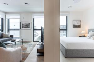 Alpine Living - Modern 2 Bedroom Condo