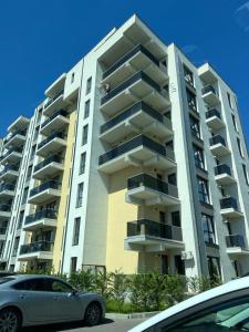 Chindia Park Lake Apartment