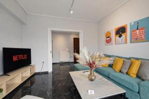 Etolou E3 - by Verde Apartments