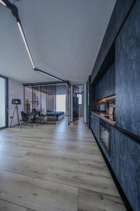 Above The Blue - DHERMI Sea View Apartment