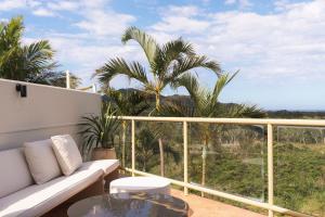 Fuller Holidays - Light Views