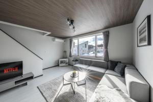 Niseko Hills Niseko E Accommodation suite
