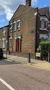 Lovely double room in Kensal rise quiet&close to Tube -Bus station