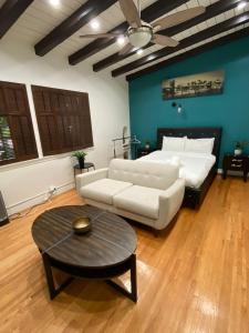 Cozy Studio by Rodeo Drive