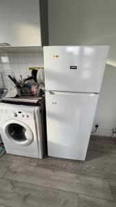 1 Cozy large room near Notting hill & Bayswater & Paddington Station