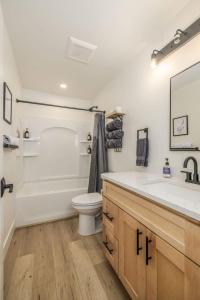 The Flats- Executive Suite-Downtown CDA