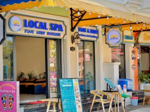 Local Spa Mini Hotel Grand World River View