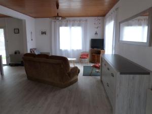 Maison rénovée près de la plage, avec parking, idéale pour 46 personnes - FR-1-194-340