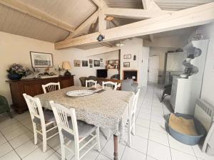 Maison proche plage, animaux admis, pour 6 personnes - FR-1-194-444