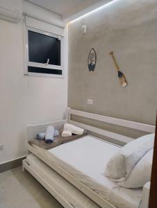 Thali House com Varanda Gourmet e churrasqueira, Piscina, 950M da praia, WiFi, AC, 2 vagas para carro