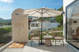 Staylar Sunrise Pool Villa Palms 1