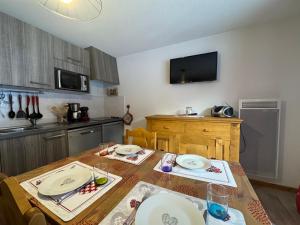 Appartement charmant proche pistes avec parking - FR-1-498-127