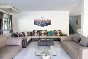 Grand Villa Ishu 4BR Private Pool