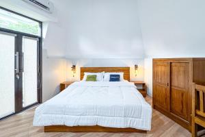 Urbanview Wichita Syariah Cabin Maribaya