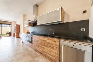 Cas Peix - Adults Only