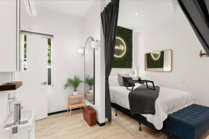 1AN Luxury European Barndo FARM STAY Wedding Venue