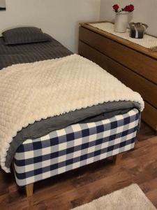 Modern City Apartment with Hästens Beds