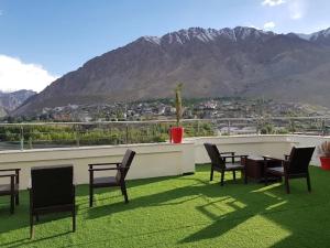 Hotel The White Castle Kargil