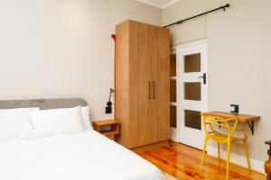 The Valley Escape - The Palm View