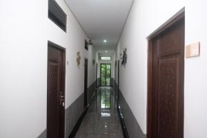 Urbanview Grand Lotus Hotel by RedDoorz