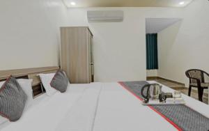 RROOMS Elite Hotel P S Palace