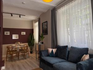 Stylish Apartment 3 Min to Metro