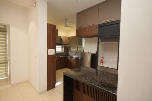 Dream Inn 2BHK Serviced Apartment