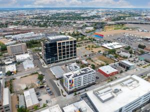 Cambria Hotel Denver Downtown RiNo